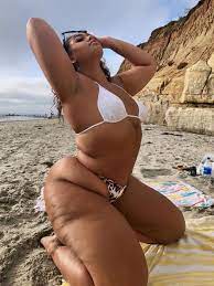 Pin On Pool N Surf Curvy Ladies