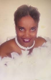 Crystal Peterson's Instagram, Twitter & Facebook