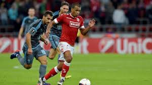 Standard liege 2020/2021 fikstürü, iddaa, maç sonuçları, maç istatistikleri, futbolcu kadrosu, haberleri, transfer haberleri. Standard Liege Swap Kappa For New Balance Sportspro Media