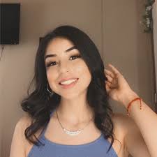 Mayra Escobar's Instagram, Twitter & Facebook