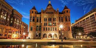 Hosted by rick mercer from mallard cottage in st. Best Places To Celebrate New Years Eve In Dallas Fort Worth Metroplex Social