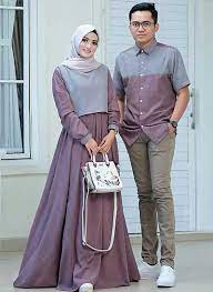 Baju couple muslim bertiga family. 20 Inspirasi Baju Couple Muslim Yang Serasi Abis Hai Gadis