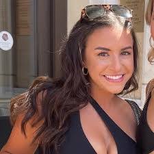 Carey Abrams's Instagram, Twitter & Facebook