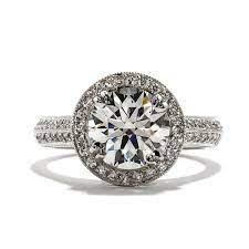 A Statement Of Grandeur Elaine Hwa Jones Engagement Ring Vintage Style Engagement Rings Round Diamond Wedding Rings Vintage Engagement Rings