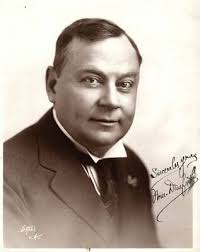 *GILBERT & SULLIVAN STAR WILLIAM DANFORTH AUTOGRAPHED 1920s PHOTO*