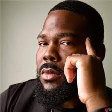 Derek Croom's Instagram, Twitter & Facebook