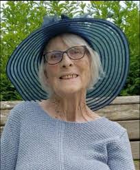 Jeanette Storey's Instagram, Twitter & Facebook