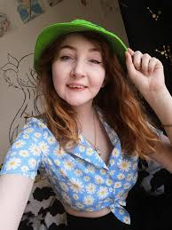 Yall made me do it, i bought the froggy hat 🐸 Honestly i love being a  frog, 10/10 recommend ❤️