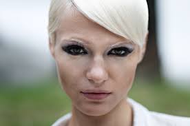 How to Shoot Street Portraits With Permission by Danny Santos