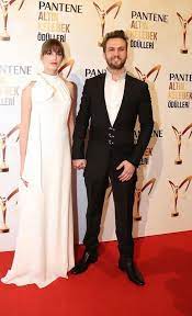 İynemli has won numerous accolades for his acting since the beginning of his career. Aras With His Aras Bulut Iynemli For English Speakers Facebook