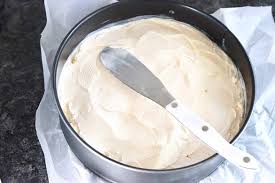 Nestlé crunch® y dairy queen® se unen para traerte un blizzard® diferente, combinado con helado sabor vainilla y un extra topping de chocolate. Copycat Dairy Queen Ice Cream Cake The Fountain Avenue Kitchen
