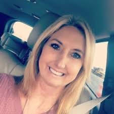 Leanne Bennett's Instagram, Twitter & Facebook