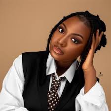 Posts with replies by Dr. Happiness💕✨ (@Hapinexx__)