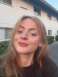 Babysitter and house sitter available near Desert Sky Mall