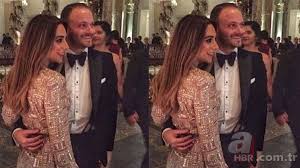 Murat gezer'in evlendiği nazlı çarmıklı hakkında internette fazla bir bilgi bulunmuyor. Murat Gezer Mina Basaran In Kardesiyle Tatil Yapiyor A Haber Son Dakika Magazin Haberleri