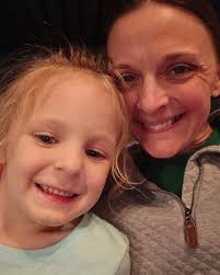 Family day with my baby girl then lunch at our favorite place ❤️