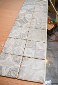 Ceramic tile flooring in 9 steps. Diy Tile Centerpiece Pretty Handy Girl Diy Tile Centerpieces Gorgeous Centerpieces