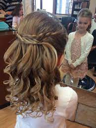 Dee59a24cb943abed77f95020bbebdc2 Jpg 1 200 1 600 Pixels Kinderfrisuren Kommunion Frisur Madchen Geflochtene Frisuren