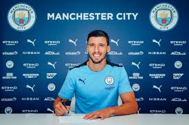Maguire pocketed de bruyne and foden, levels are staggering. Leeds United Vs Man City Menanti Debut Ruben Dias Kumparan Com
