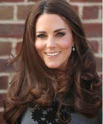 This wavy medium hairstyle has a side parting with the hair brushed backwards and to the sides. Level 3 Natural Medium Brown Hair Kate Middleton Hair Medium Brown Hair Color Medium Brown Hair