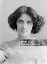 23 fotos e imágenes de alta resolución de Stella Patrick Campbell