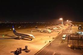 Licc) è il principale scalo aereo del mezzogiorno, quarto in italia (al 2020) per traffico passeggeri e secondo in italia per traffico nazionale. Aeroporto Di Catania Operativo Comiso Ha Superato L Esame Con Dieci Comiso