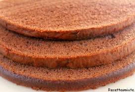 Beignets De Pommes A La Poele Recette Mixte En 2020 Genoise Chocolat Gateaux Alimentaires Recettes Glacage Fondant