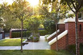 Nathan Burkett Design Front Entrance Garden Design To Heritage Property In Camberwell Melbourne Garden Design Low Maintenance Garden Design Garden Buildings