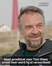 Je gelooft nooit hoeveel keer Tom Waes al veroordeeld werd voor  verkeersinbreuken 👀 Lees meer onder de afbeelding 👇