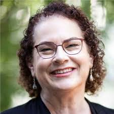 Kay Lord's Instagram, Twitter & Facebook