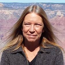 Lori Pellerin's Instagram, Twitter & Facebook