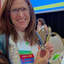 A succulent I've had for about 10 years (and propagated many times over) is  finally flowering. 🌸 Regular fertilizer and repotting 🪴 into an ample pot  makes a difference. I will be