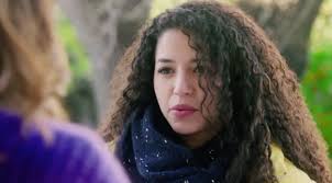 Les nouveaux épisodes de plus belle la vie nous promettent de nouveaux rebondissements avec le nouvel élève valere (petit ami de mila et sdf) et la procureure carole leconte. Plus Belle La Vie En Avance Mila Rencontre La Mere De Valere Video Pblv Episode 3738 Stars Actu