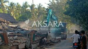Gempa bumi ini menimbulkan kerusakan berat di kabupaten lombok utara dan lombok timur dan berdasarkan informasi dari bnpb hingga saat korban meninggal dunia akibat gempa ini mencapai 105 jiwa. Kondisi Terkini Lombok Pasca Gempa Aksara