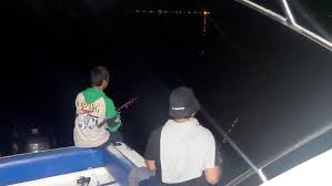 Laut melamun di malam hari gambar unduh gratis ilustrasi. Asiknya Mancing Di Laut Malam Hari Lifestyle Lain Otospirit Com