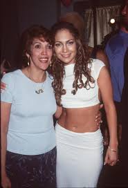 Jlo singing on stage with her daughter just made me start crying? Jennifer Lopez Shares Sweet Photo With Daughter Emme And Mother Guadalupe