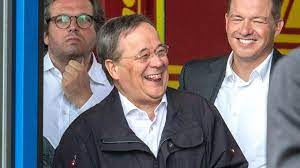 Armin laschet, who heads merkel's governing conservative party and is its candidate to succeed her in september's election, was filmed saturday laughing in the background while german. Armin Laschet Entschuldigung Fur Lachen Video Sorgt Fur Kritik Waz De