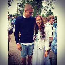 Victor lindelöf and wife maja nilsson struggled to keep their hands off each victor lindelöf's wife maja nilsson posted selfies throughout her time in russia (image: Footballers Wagskids On Twitter Fbf Victor And Maja Nilsson Lindelof In 2014 Pic Maja Nilsson Lindelof Victorlindelof Victorlindelof Majanilsson Majanilssonlindelof Manchesterunited Manunited Manutd Manchesterunitedwags Manunitedwags