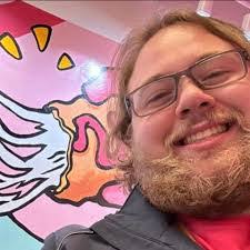 Tara Moeller's Instagram, Twitter & Facebook