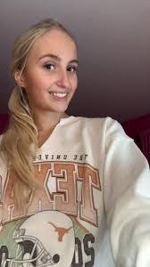 Brooke Obrien's Instagram, Twitter & Facebook