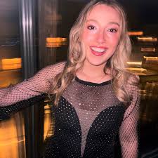 Livia Barrell (@livibeee) • Instagram photos and videos