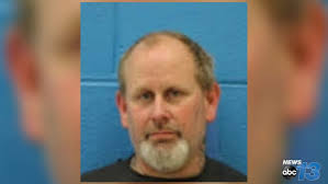 Man arrested for breaking and entering, drug charges