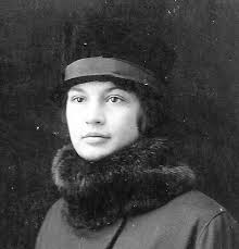 Henry & Lizzie Heaton at left with their nine children Lewis Heaton, Trey  Heaton Greene, Luther Heaton, Josie Drain, Babe Heaton Galloway, Ida Heaton  Chappell, Lee Heaton, Buna Heaton Hopper, and Sherman
