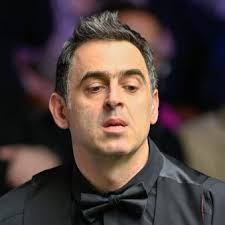 Enemy number 1, Adam Kiziak sitting in the front row of the world snooker  championship right now, definitely the closest he'll ever come to a halo 😇  🙄