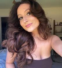 Lourdes Mohr's Instagram, Twitter & Facebook