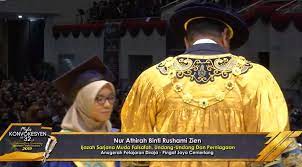 Facebook gives people the power to share and makes the world more open and. Sekalung Tahniah Buat Saudari Pusat Asasi Pengurusan Uum Facebook