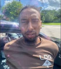 □□□□□□□□ IMPORTANT UPDATE □□□□□□□□□ The suspect has been found and  identified! I want to give a BIG OL THANK YOU to the City of Paris Police  Department and especially to officer DEREK