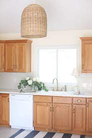 Kitchen cabinets all departments alexa skills amazon devices amazon fresh amazon global store amazon pantry amazon warehouse apps & games baby beauty black friday sale books car & motorbike cds & vinyl classical music. Ad How To Update A Dated 90 S Kitchen With Oak Cabinets Without Painting Them Deltafaucet Dayofdesign Deltad Oak Kitchen Cabinets Oak Kitchen Oak Cabinets