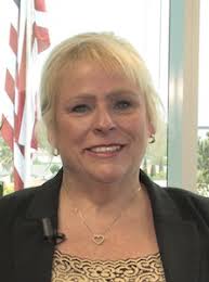 Joan Earhart's Instagram, Twitter & Facebook