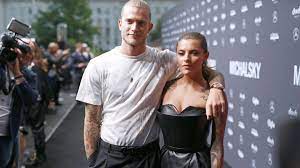 Born in biberach, karius began his career with stuttgart before moving to manchester city in 2009. Sophia Thomalla Intimes Liebes Foto Mit Loris Karius Brigitte De